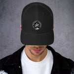 LOGO TRUCKER